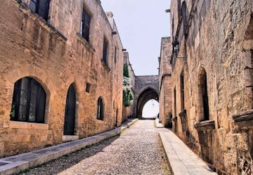 Rhodes médiévale avec visite guidée à pied et dégustation de vin